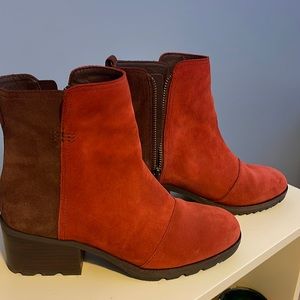Sorel suede Chelsea boots 9
